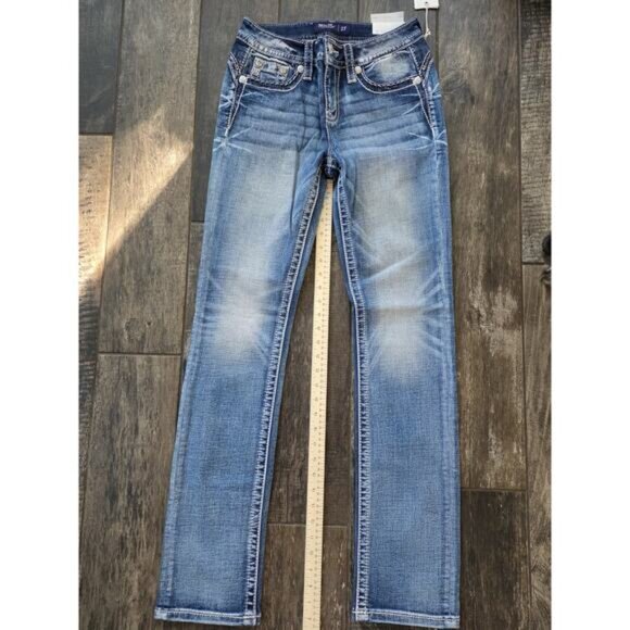 Miss Me Jeans (NWT) Mid-Rise Straight (27x33) - Picture 4 of 14